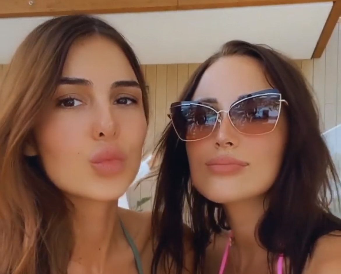 SRČKA U NAJAVI! Anastasija Ražnatović i Prijovićka se snimale u bikinijima! (FOTO/VIDEO)
