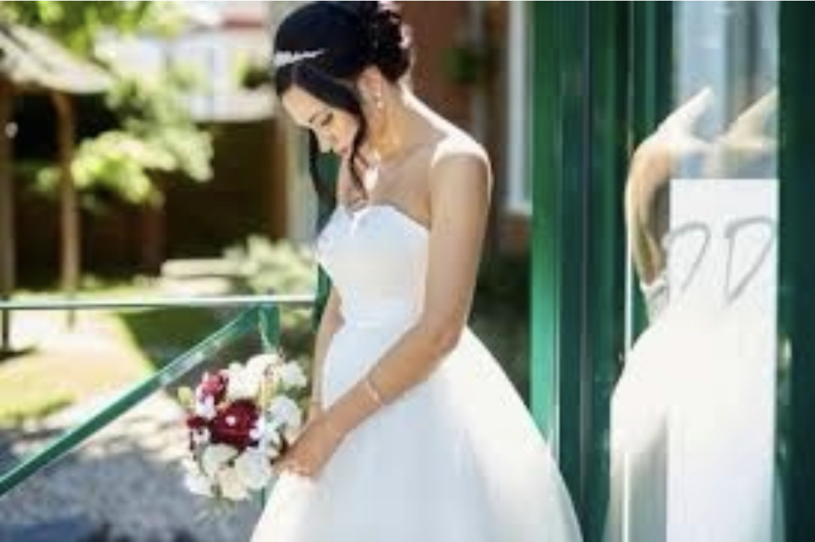 Mlada na venčanju saznala da je verenik vara, nije otkazala svadbu, a njena osveta je bila bolna!