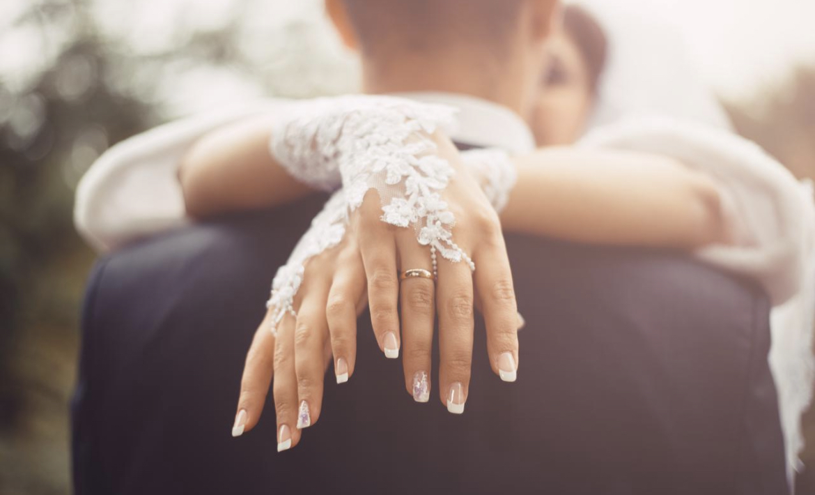 Mladi u Srbiji veruju u ljubav, ali ne i u brak: Psiholog objašnjava šta se promenilo!