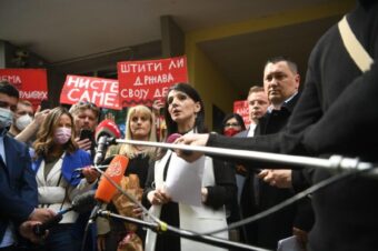 VLADIMIR ILIĆ, Pokret socijalista: Mariniki Tepić ništa ne znače razbijene srpske glave!