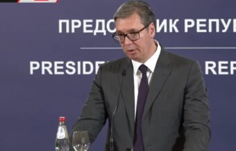 Predsednik Vučić čestitao Novu godinu građanima Srbije!