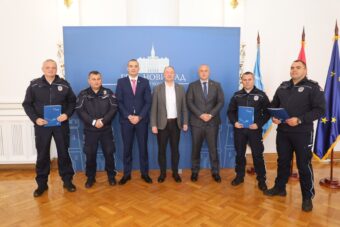 URUČENE NAGRADE GRADA NOVOG SADA SLUŽBENICIMA POLICIJSKE UPRAVE