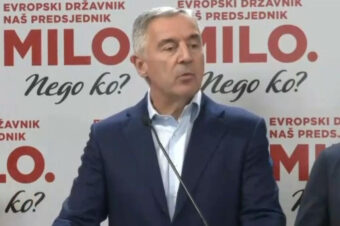 MILO ĐUKANOVIĆ PODNEO OSTAVKU NA FUNKCIJU ŠEFA DPS! Povlači se sa mesta predsednika stranke posle 25 godina!