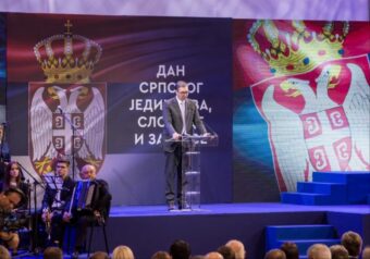 BUDIMO PONOSNI NA TO ŠTO SMO SRBI! Vučićev vrlo patriotski i emotivan govor sa snažnom porukom: Nema te cene da se odreknemo trobojke