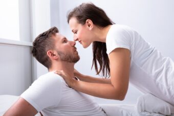 Da li ste probali “spori seks” – garantuje fantastični vrhunac i “leči” intimne odnose