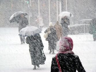 RHMZ IZDAO HITNO UPOZORENJE: Sneg izazvao brojne PROBLEME! Evo kakvo vreme nas očekuje naredna dva dana