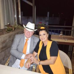 Saška Karan proslavila 30 godina braka sa suprugom! Pevačica OTKRILA SVE TAJNE IZ ŽIVOTA SA MUŽEM