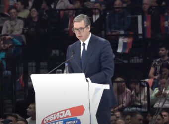 Vučić u krcatoj Areni poručio: “Pristojna Srbija hoće da gleda u budućnost”