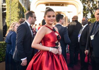 O OVOM SNIMKU BRUJI INTERNET: Selena Gomez ponovo u centru drame, otkriven incident sa dodele Zlatnih globusa (VIDEO)