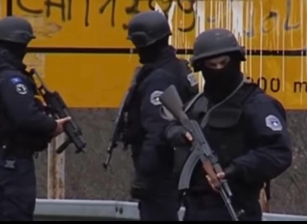 izdata poternica za kosovskim policajcima