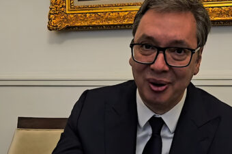 Oglasio se Vučić i poslao srdačnu poruku srpskom narodu: Dobio poseban poklon uoči Vaskrsa! (VIDEO)