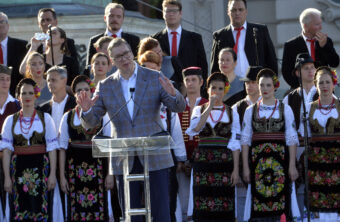 “NIKO VIŠE NEĆE MOĆI DA UNIŠTI SRPSKO JEDINSTVO” Vučić ZAGRMEO NA MANIFESTACIJI: Pred više od 10.000 ljudi poslao SNAŽNU PORUKU!