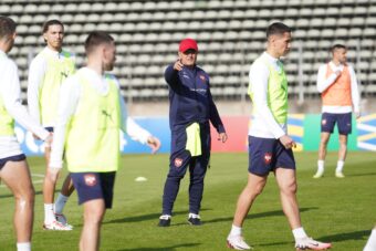 “ORLOVI” SPREMNI! Ne skidaju osmeh sa lica, fudbaleri Srbije došli na mesto gde ih čeka utakmica sa Engleskom!