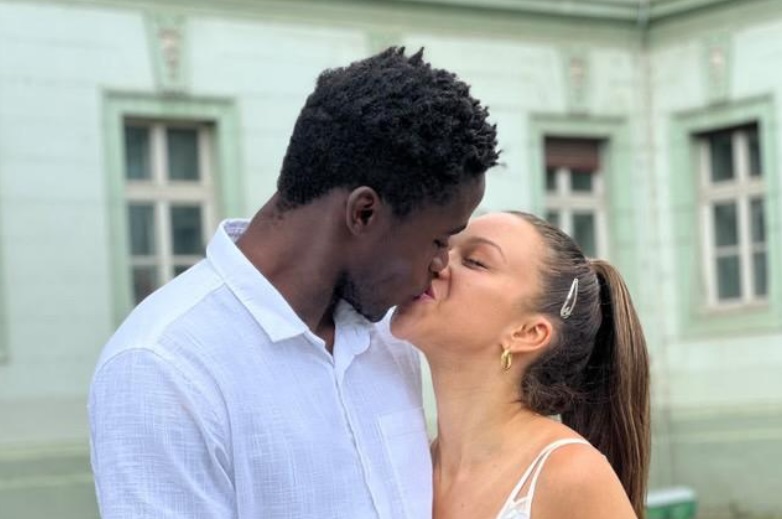 TARU STOJANOVIĆ VERIO AFROAMERIKANAC! Naša pevačica rekla „da“ dugogodišnjem dečku! (FOTO)