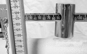 MOŽETE I SAMI IZRAČUNATI: Evo koja je idealna težina u odnosu na visinu i godine