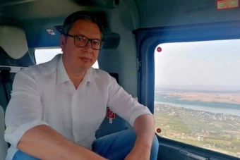 OGLASIO SE VUČIĆ! Na putu za Žagubicu! Predsednik poslao snažnu poruku iz helikoptera: “Znam da ih od mog dolaska, mnogo više zanimaju novi putevi”