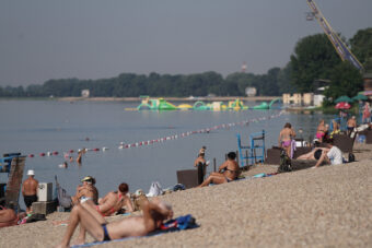 DRAMA NA ADI CIGANLIJI! Muškarac pao s pedaline u jezero, nije isplivao, sa njim i dete