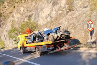 OD AUTA NIJE OSTALO NIŠTA: Prva fotografija vozila u kom je POGINULA PETOČLANA PORODICA – scene kod Ušća su jezive (FOTO)