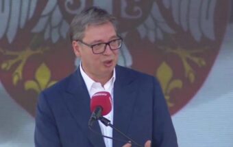 SVEČANOST U STANARIMA U REPUBLICI SRPSKOJ! Vučić na svečanom otvaranju Doma zdravlja “Srbija” (FOTO)