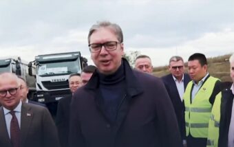 PREDSEDNIK VUČIĆ POSLAO JAKU PORUKU: Samo verujući u sebe i svoje sposobnosti možemo da gradimo modernu Srbiju! (VIDEO)