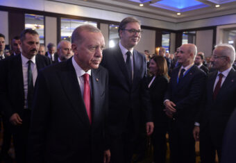 VUČIĆ ISPRATIO ERDOGANA NA AERODROMU! Turski predsednik završio zvaničnu posetu Srbiji