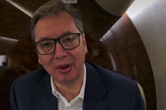 VERUJEM U ODLIČAN SASTANAK SA FICOM I ORBANOM: Predsednik Vučić se oglasio iz aviona na putu ka Slovačkoj (VIDEO)