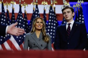 BOLNA ISPOVEST MELANIJE TRAMP O SINU: “Baronovo iskustvo zlostavljanja onlajn i u stvarnom životu jasan pokazatelj je nepopravljive štete..”