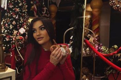 Jelka do plafona, irvasi, sve je "cakum pakum"!