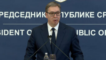 “ŽELIM LJUDIMA MIR…” Vučić čestitao praznike, posebnu poruku poslao našem narodu na KiM