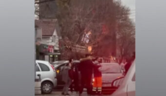 SEDAM MUŠKARACA PRETUKLO SRPSKU VODITELJKU USRED BELA DANA! Uznemirujuće scene šokirale javnost! (FOTO)