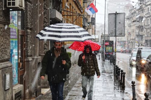 Sneg večeras već veje u ovim delovima Srbije