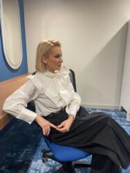 ISPLIVAO JELOVNIK GOCE TRŽAN! Pevačica uz ove namirnice uspela da smrša 10 kila!