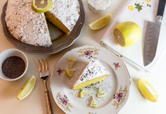 POSAN KOLAČ ZA 10 MINUTA! Bez brašna, margarina i šećera!