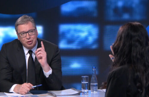 godinama Aleksandar Vučić foto:Insajder tv