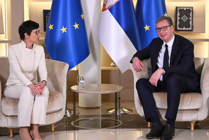VUČIĆ DOČEKAO MARTU KOS: Počeo sastanak predsednika Srbije i komesarku za proširenje EU