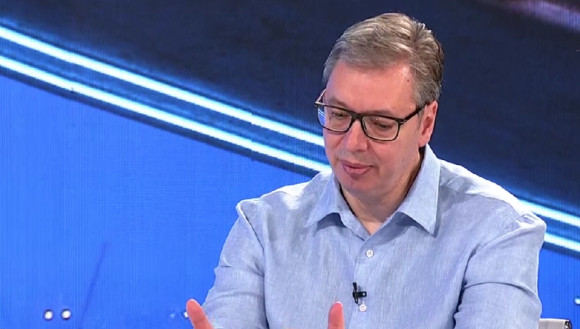 PREDSEDNIK VUČIĆ NAJAVIO OZBILJNO POVEĆANJE PENZIJA!