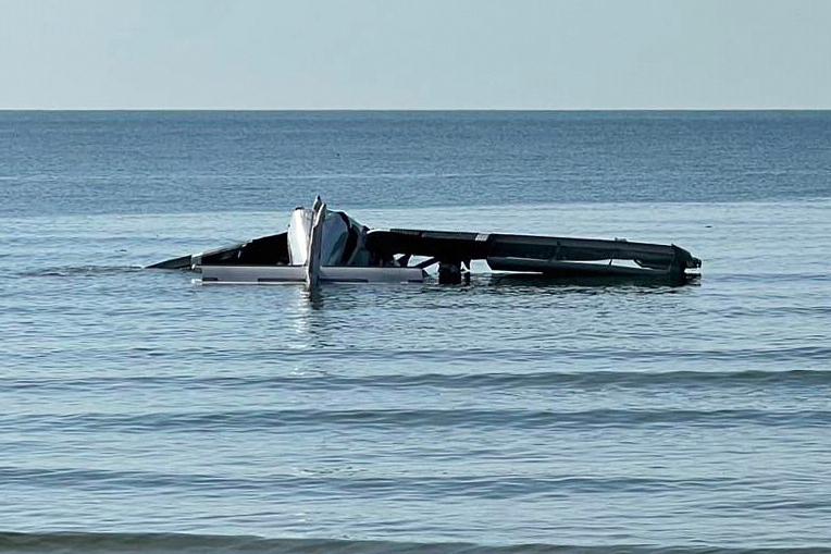 AVION SE SRUŠIO U MORE! Petoro ljudi stradalo na licu mesta! A evo šta kaže crna kutija!