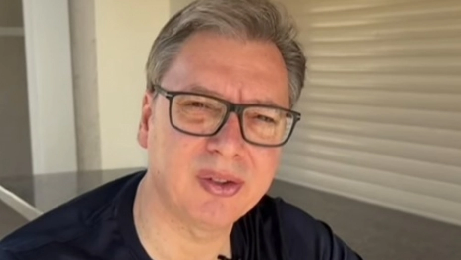VUČIĆ SE OGLASIO VIDEO-PORUKOM: Upravo je stigao u SAD i srpskom narodu  poručio SAMO JEDNO (VIDEO)