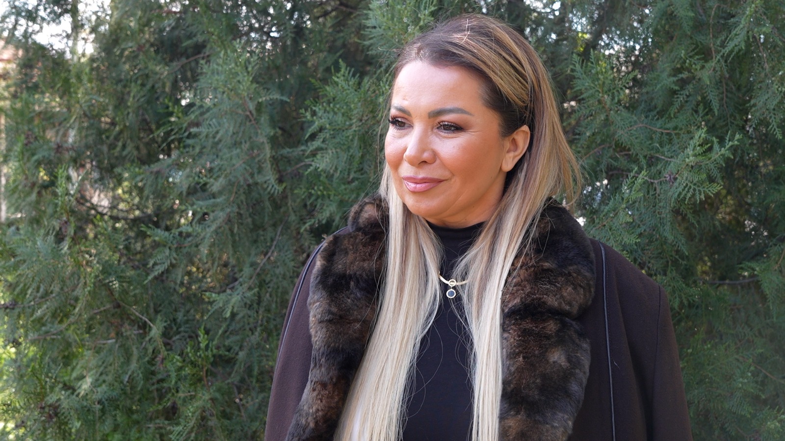 KARLEUŠA SNIMA PESMU KOJU POSVEĆUJE SINU?! Ekskluzivno za HYPETV obelodanila sve detalje!