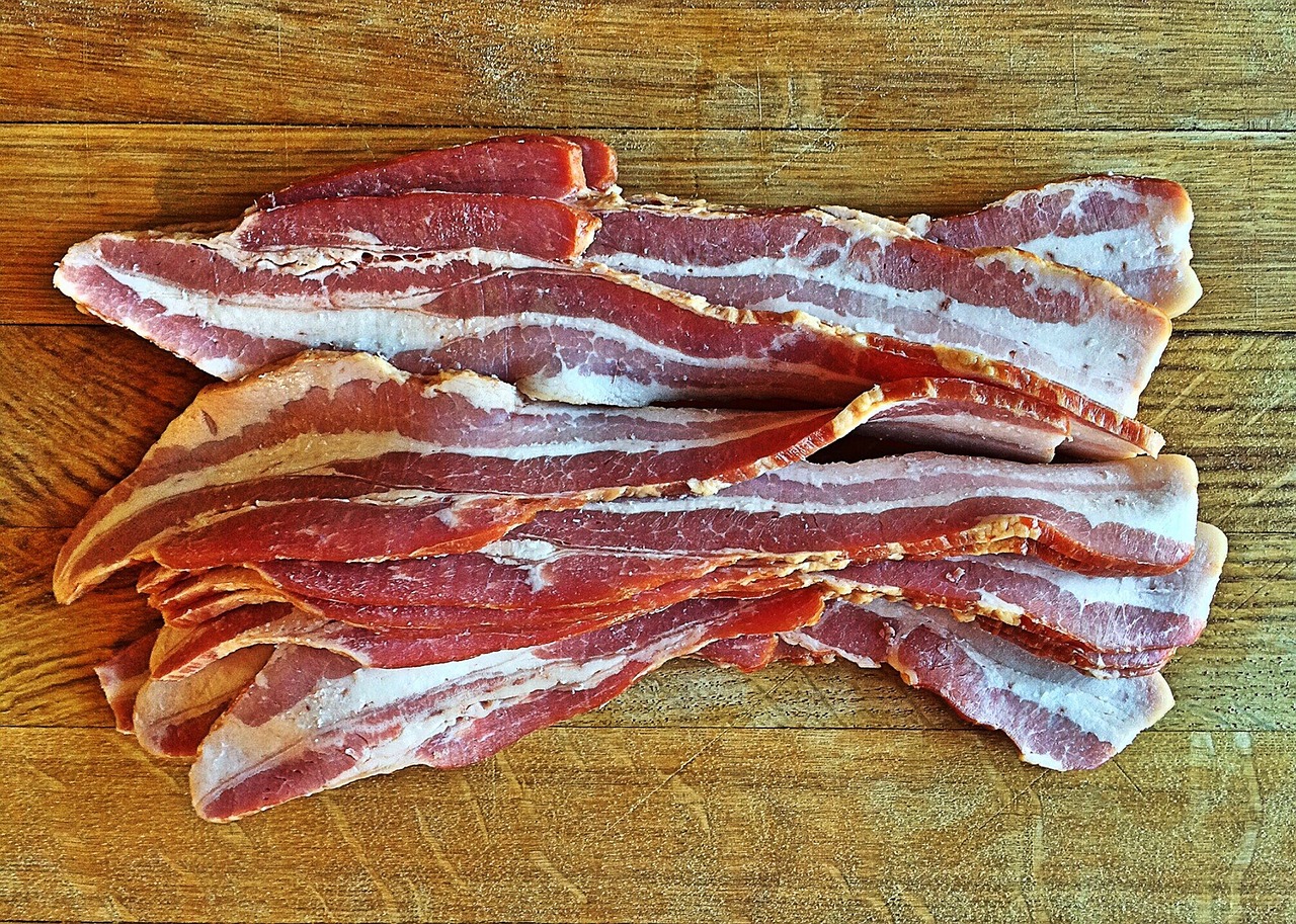 KAKO SLANINA MOŽE POMOĆI U MRŠAVLJENJU?! Ovo je odgovor