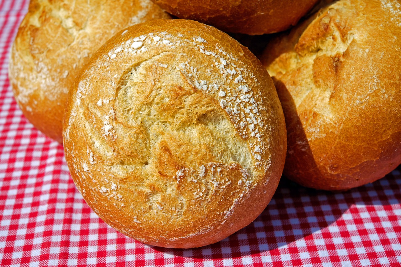 VAZDUŠASTA I MEKANA POGAČA ZA USKRS! Tradicionalan recept koji uspeva svima