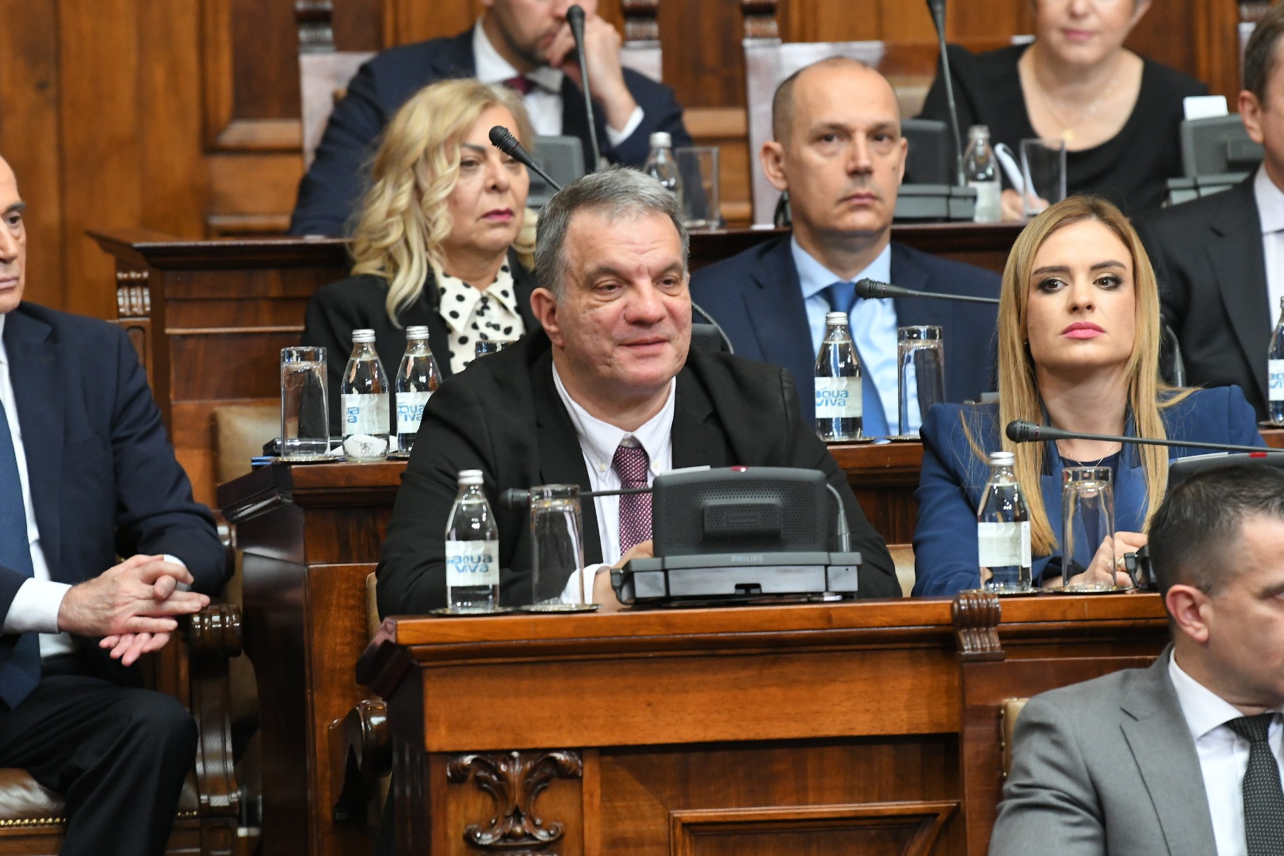 NARODNOM POSLANIKU POZLILO NA SEDNICI SKUPŠTINE: Program hitno prekinut, evo u kakvom je STANJU!