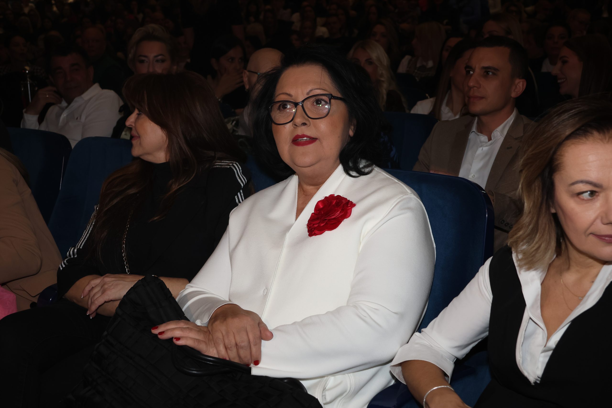 VERICA ŠERIFOVIĆ IMA DVE PENZIJE! Evo koliko je mesečno leže na račun, otkriveni tajni detalji!