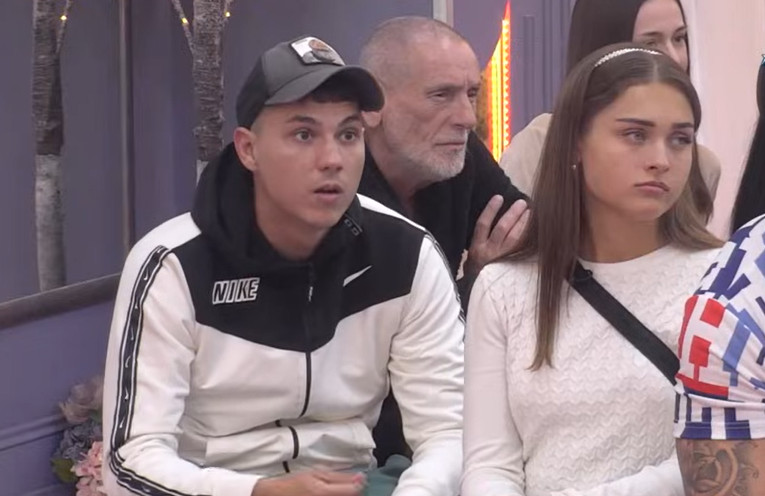 “NE ZANIMA ME OTAC, VEĆ ŠTA MAJKA KAŽE“ Šokantna izjava malog Peje, nije moga više da ćuti, šokirao priznanjem