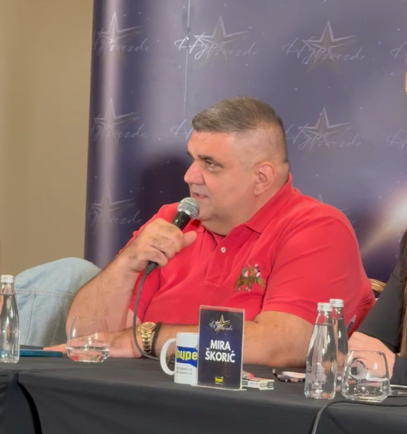 SAŠA MIRKOVIĆ UPOZORIO TAKMIČARA U TUZLI: Ovo nije mesto za prolaz “preko veze”!