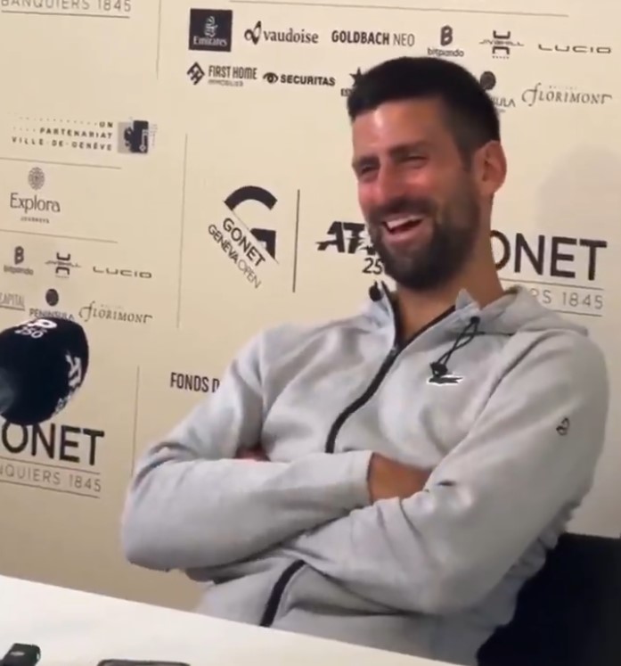 HIT SCENA NA KONFERENCIJI! Stefan Đoković postavio Novaku PITANJE! Odgovor je sve NASMEJAO! (VIDEO)