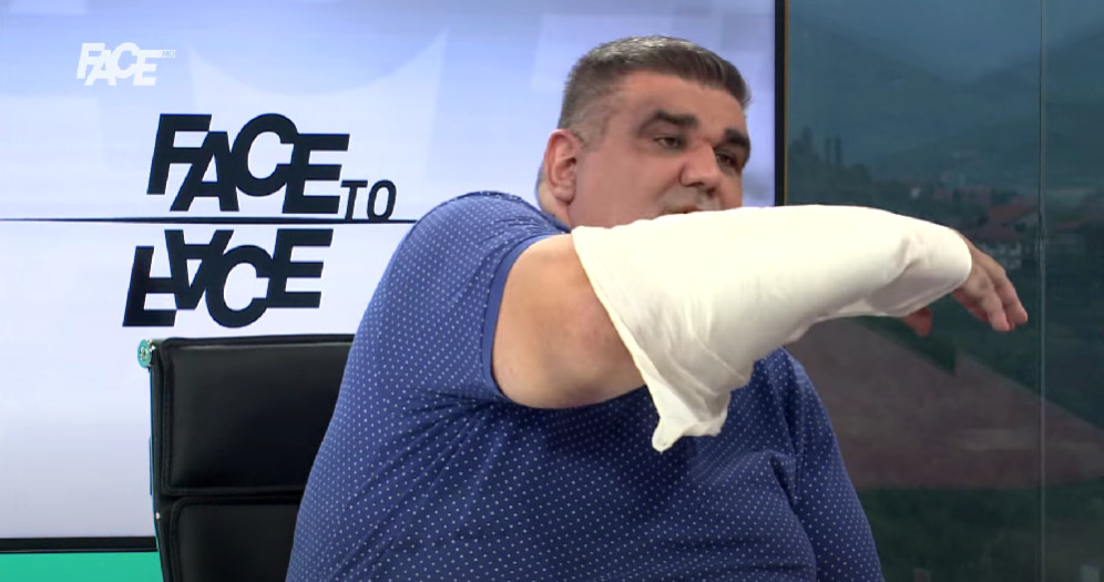 “ČUO SAM TRENUTAK KADA JE PUKLA RUKA OD SILINE UDARCA” Saša Mirković o MUČKIM TRENUCIMA: Podigao sam glavu i video kako se zatrčava