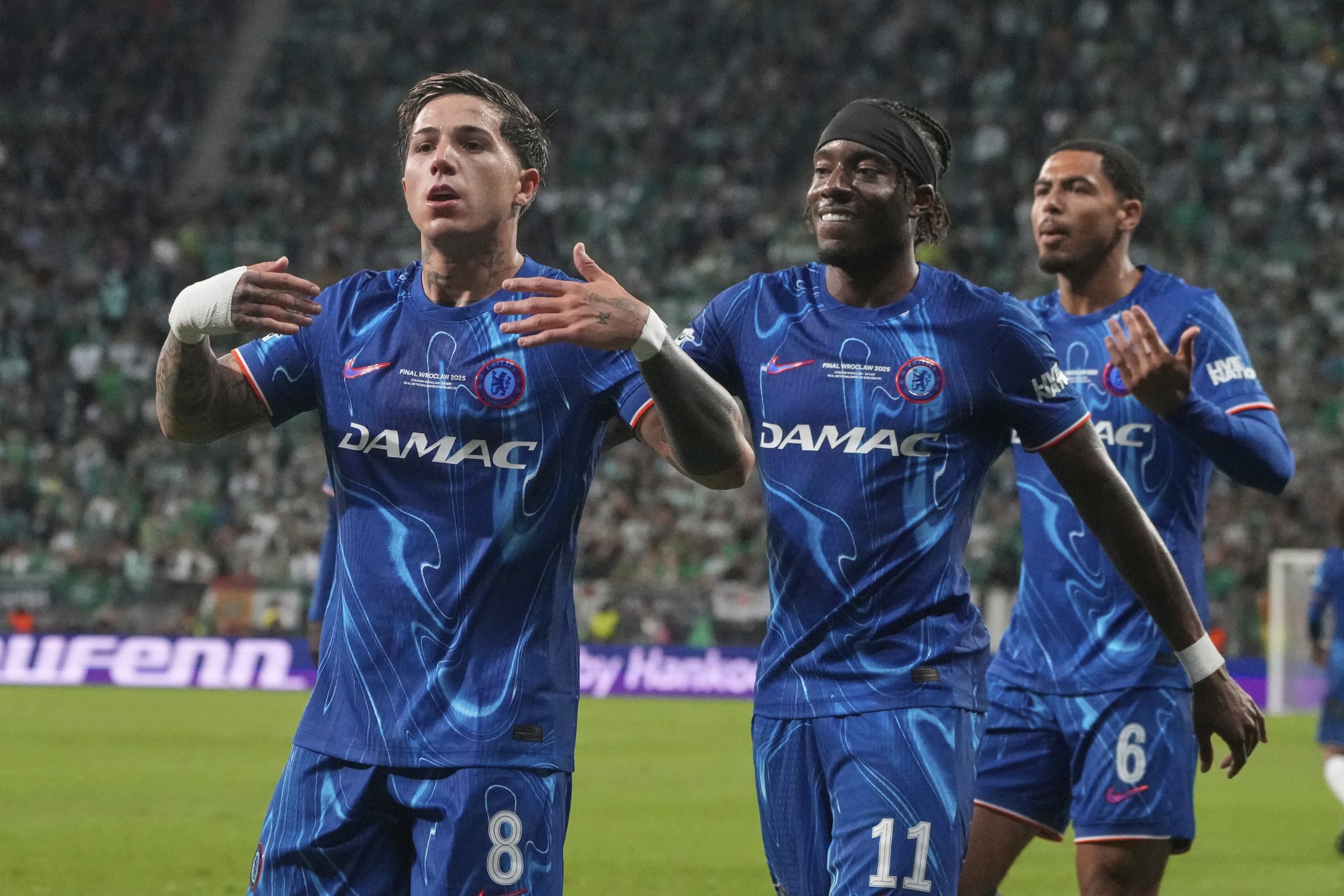 OSVOJILI SU SVE ŽIVO! Čelsi PREOKRETOM srušio Betis i podigao pehar Lige Konferencija!