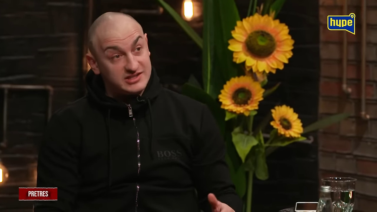 “M*NĐA JOJ SMRDI KAO DA JE OTVORILA RIBLJI RESTORAN” Od Desingerove izjave se PREVRĆE ŽELUDAC!