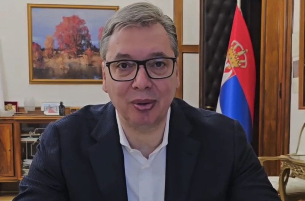Predsednik Vučić se snimio na doručku! Otkrio šta sledi posle (FOTO)